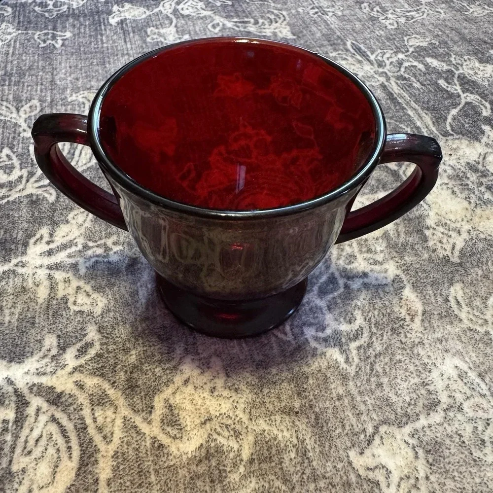Anchor Hocking Royal Ruby pattern Depression Glass Footed Creamer & Sugar‎